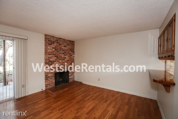 Building Photo - 22939 Maple Ave
