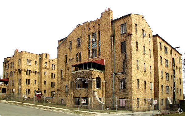 Casa Del Rey Apartments Apartments Pontiac MI Apartments