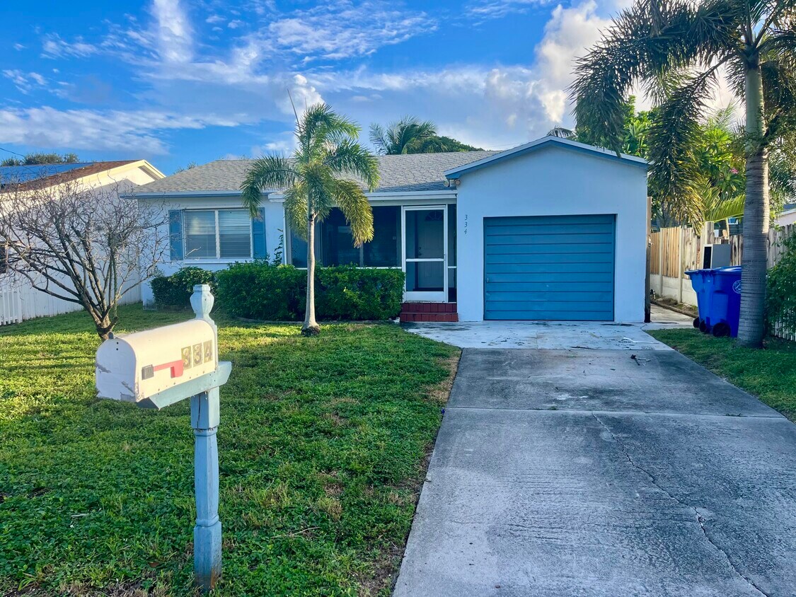 Foto principal - 334 Anderson Rd