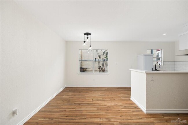 Building Photo - 12 N 23rd St
