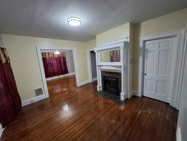 Foto del edificio - 31 Auchinvole Ave