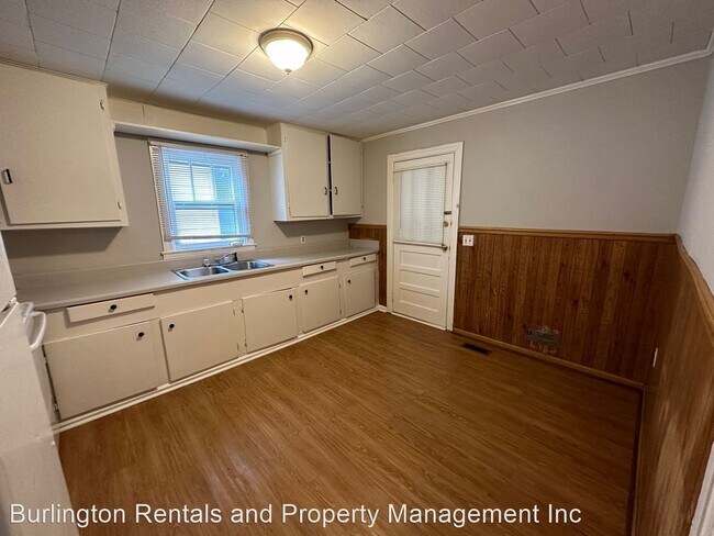 Building Photo - 2 br, 1 bath House - 505 Brookline Drive