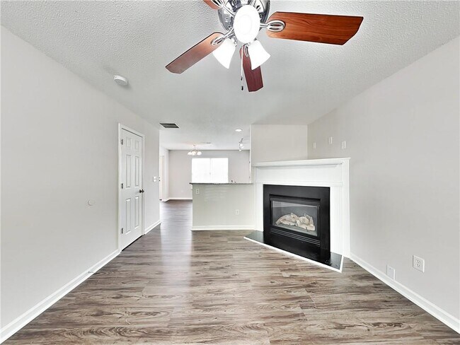 Building Photo - 640 Stadler Pointe