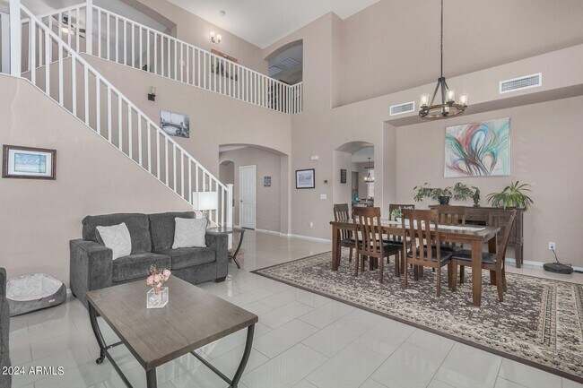 Foto del edificio - 17585 W Marshall Ln