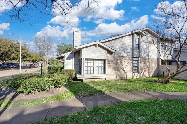 Foto del edificio - 13483 Garden Grove