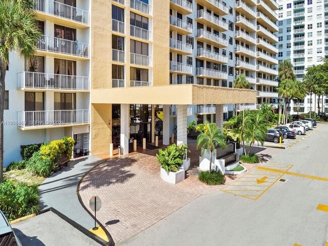 Foto del edificio - 290 174th St