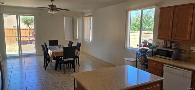 Foto del edificio - 27653 Almont Way
