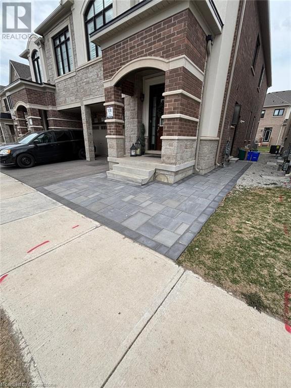 Building Photo - 481 Bergamot Ave
