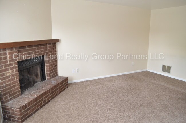 Building Photo - 1718 N Marywood Ave