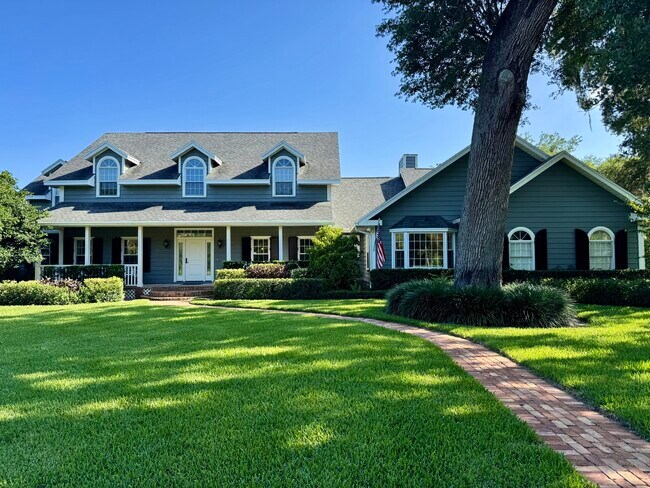 Building Photo - 4885 13th Ln