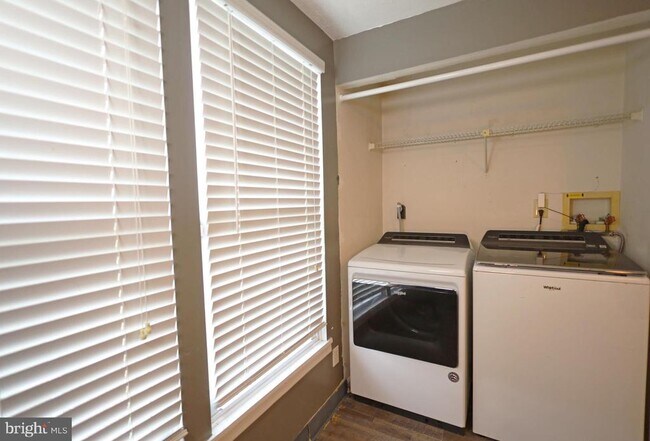 Building Photo - 179 Villa Knoll Ct
