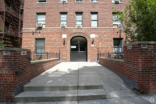 Foto del edificio - 34 Hillside Ave