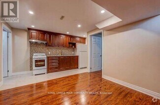 Building Photo - 116 Jack Monkman Crescent