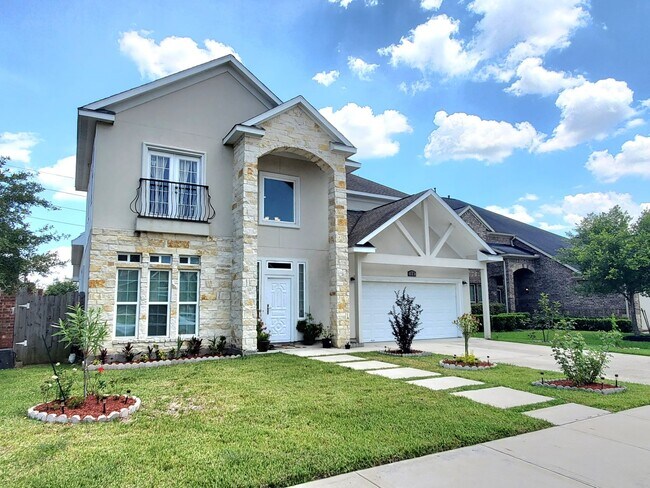 Building Photo - 3715 Aldridge Dr