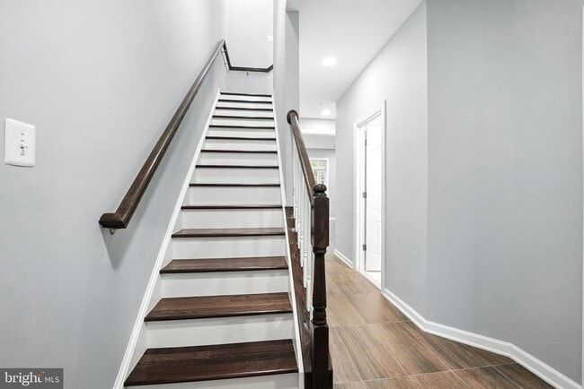 Foto del edificio - 7416 Riding Meadow Way