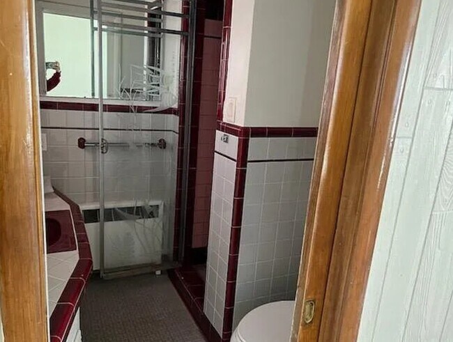 Foto del edificio - 315 W 11th St