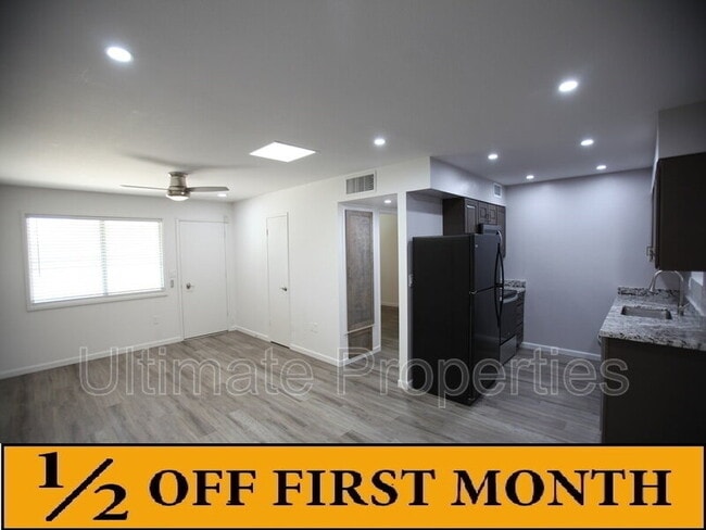 Photo - 10418 W Deanne Dr House