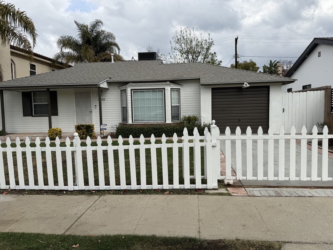 House newly painted January 2025 - 4950 Chimineas Ave