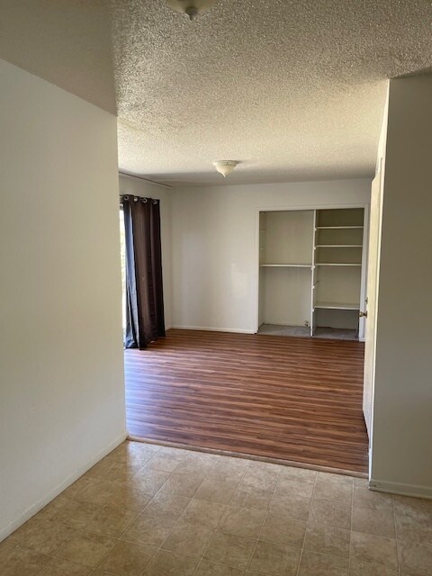 Foto del edificio - 534 Highland Dr