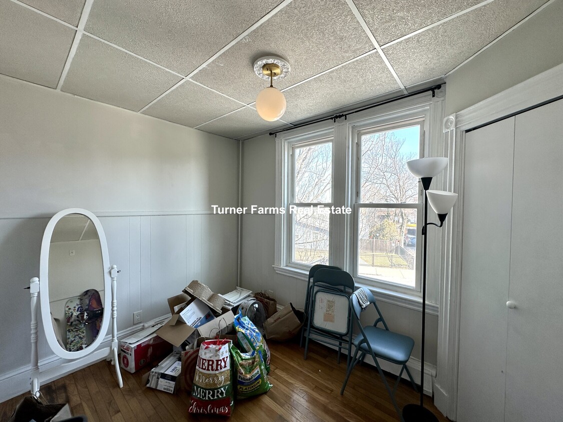 Foto principal - 823 Dorchester Ave