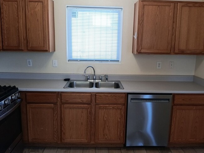 Foto del edificio - 8409 Winter Sage Rd SW