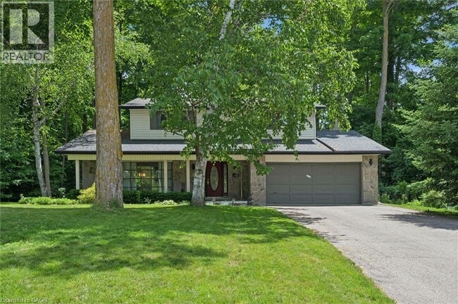 Building Photo - 15 Wildwood Pl