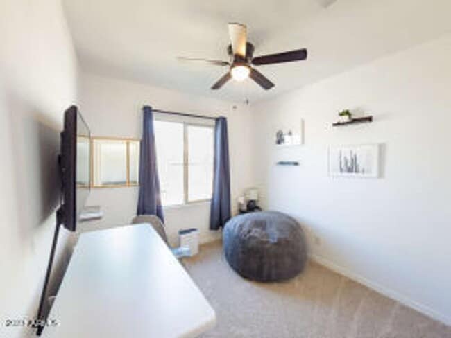 Building Photo - Apply Here www.realty480pm.appfolio.com/listings