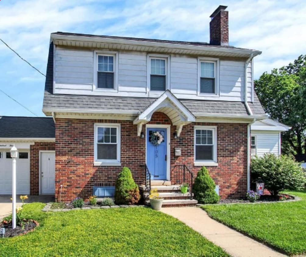 Primary Photo - Single Family Home with Garage