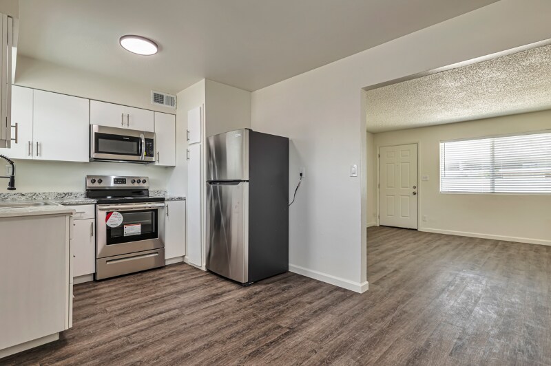 Foto principal - 5927 W Rose Ln