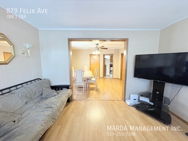 Photo du bâtiment - COZY 3 BED/1 BATH HOME - WALKING DISTANCE TO UOFW + UTILITIES