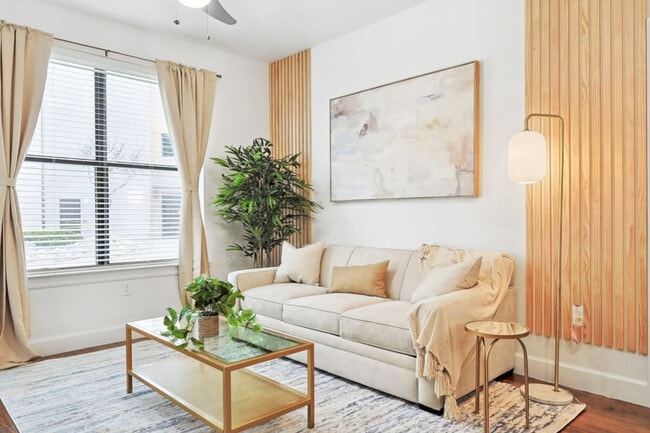 Building Photo - 5445 Town and Country Blvd