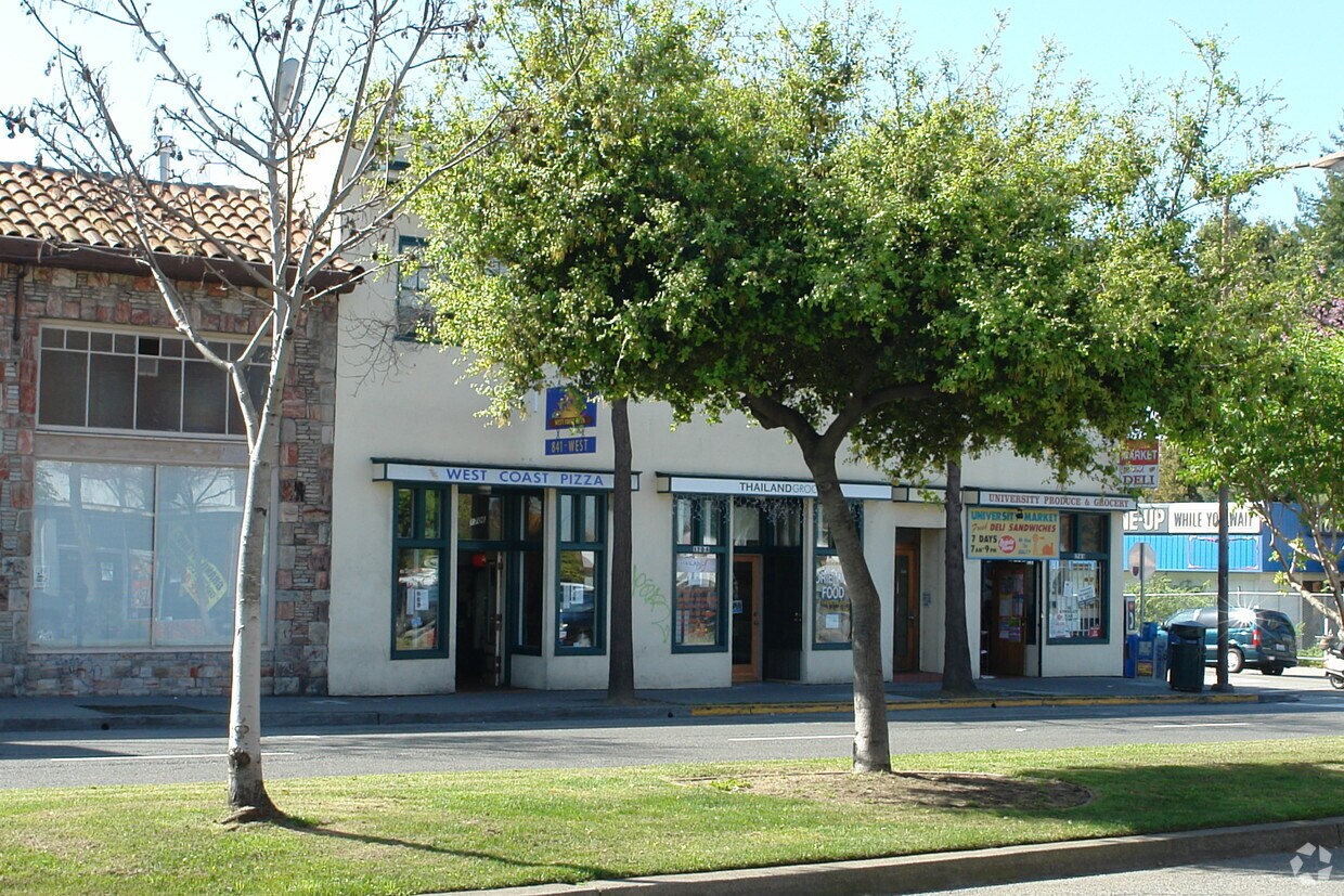 Building Photo - 1700-1706 University Ave