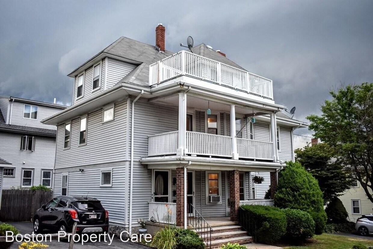 Building Photo - 2 br, 1 bath House - 105 - 107 Goddard St #3