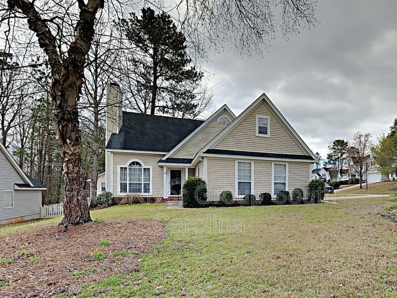 Primary Photo - 10 W Way Ln
