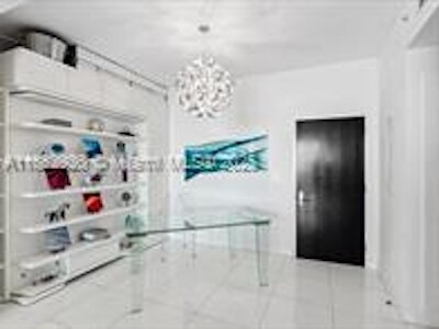 Foto del edificio - 900 Biscayne Blvd