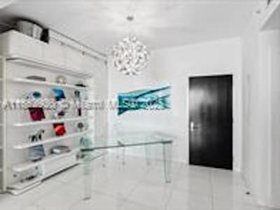 Building Photo - 900 Biscayne Blvd