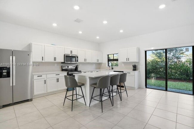 Foto del edificio - 816 NW 3rd Terrace