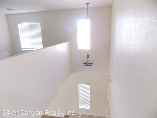 Building Photo - 3 br, 2 bath House - 8183 RETRIEVER AVE