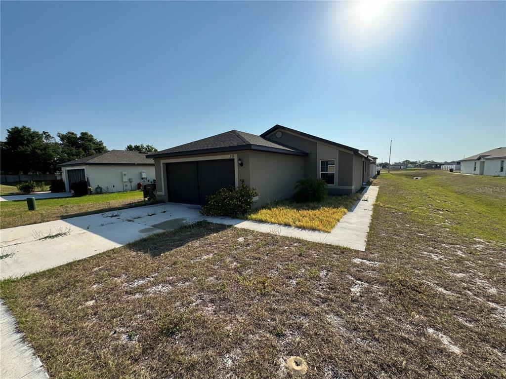 Foto principal - 233 Kensington View Blvd