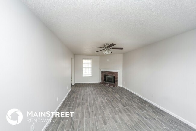 Foto del edificio - 4560 Cedar Ridge Cove