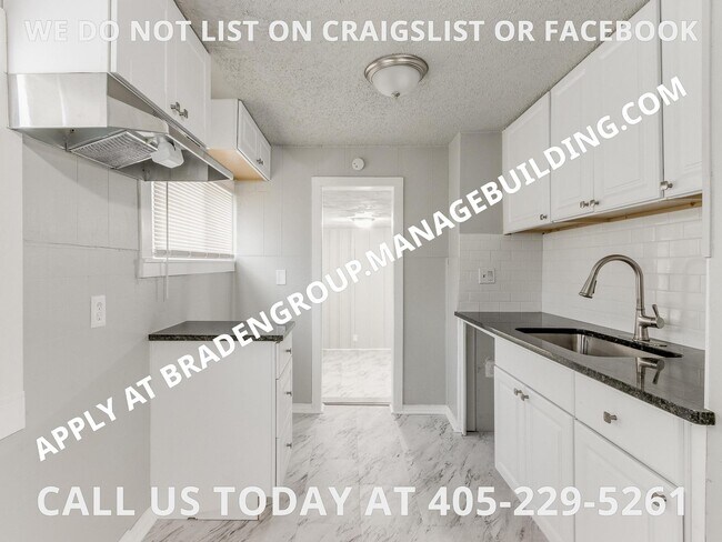 Building Photo - 918 W Hayes St