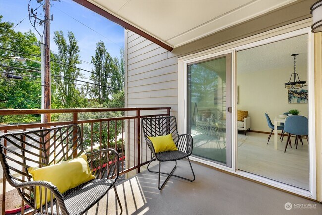 Foto del edificio - 5844 NE 75th St