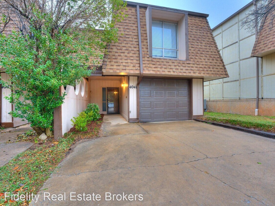 Primary Photo - 3 br, 2.5 bath House - 4041 NW 34th Street,