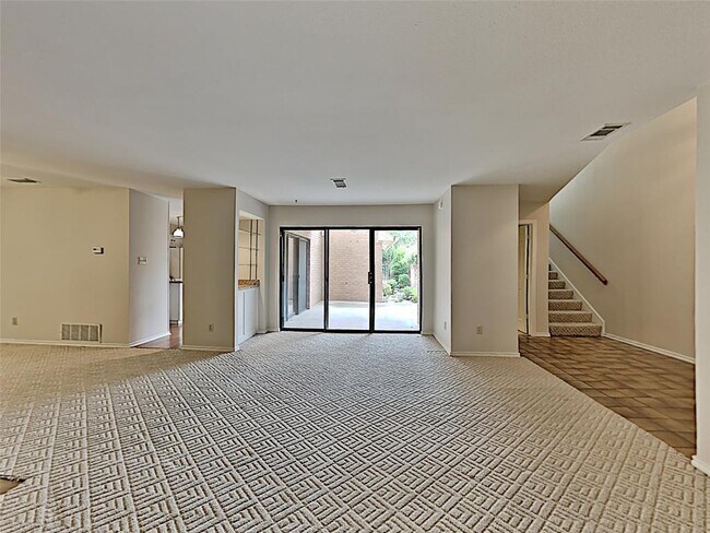 Building Photo - 6305 Seabrook Dr