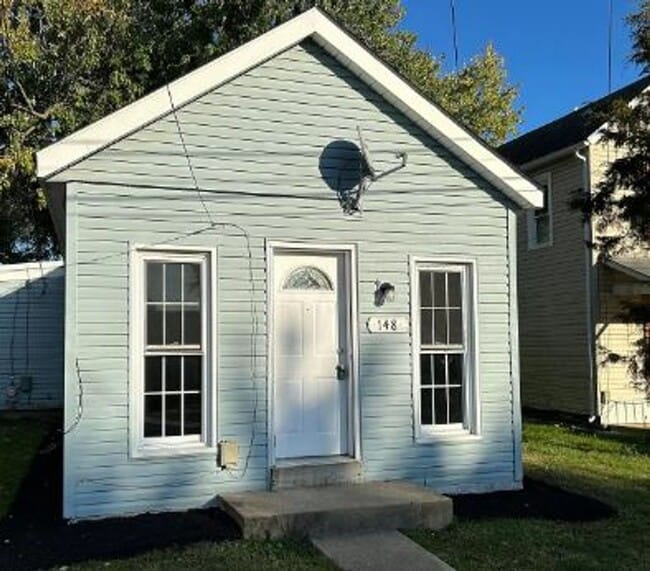 Building Photo - Super Cozy House in Utica Near Intel Site