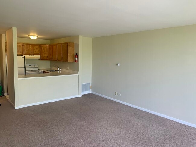 Foto del edificio - 5820 Oakwood Dr