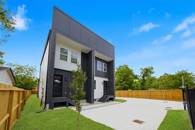 Foto del edificio - 6101 Shotwell St