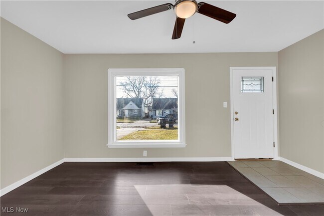 Building Photo - 18804 Rockland Ave