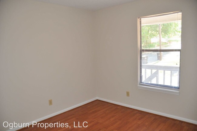 Building Photo - 1407 SENECA St