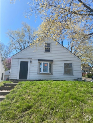 Building Photo - 2002 Deanwood Ave